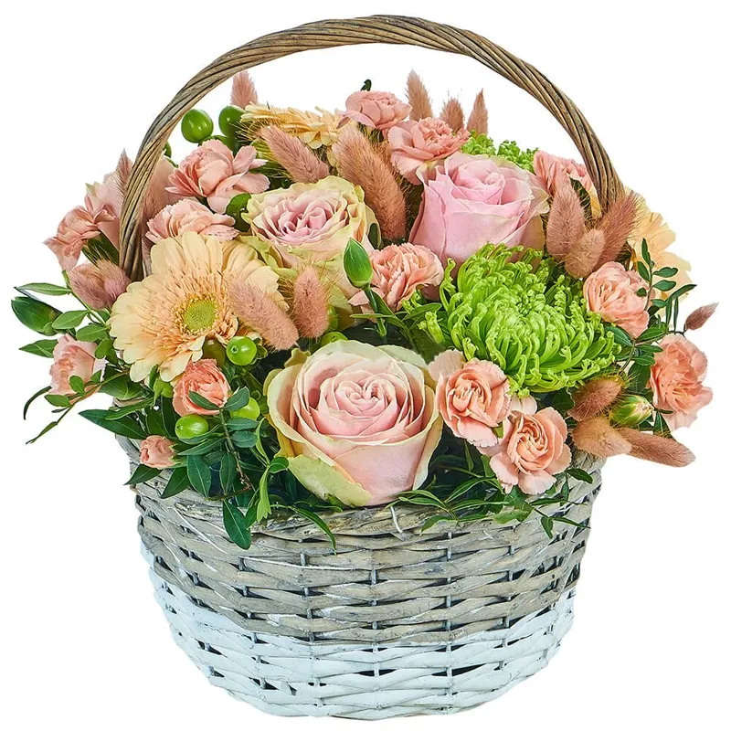 Корзина с цветами Чудеса любви